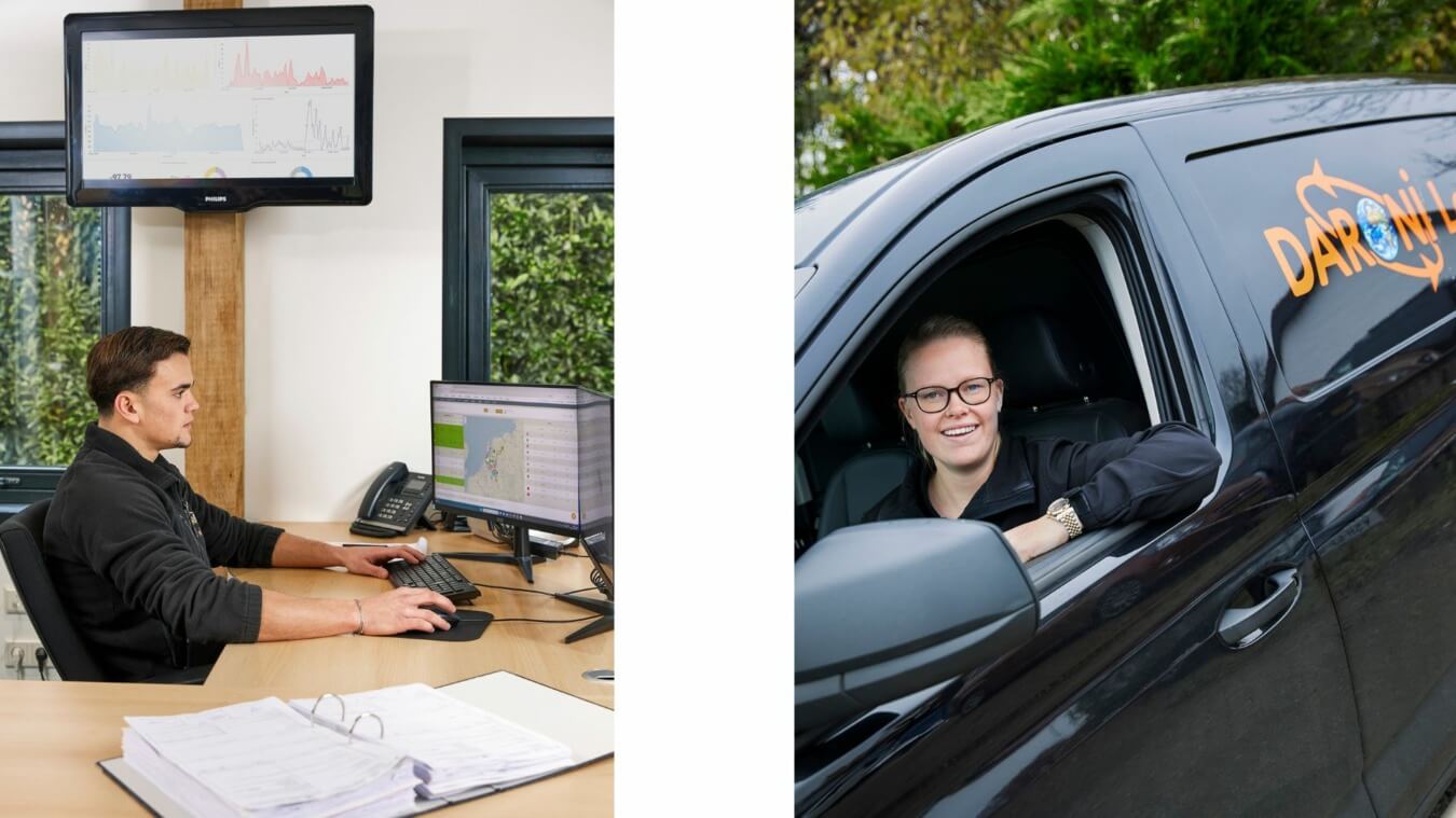 Vrouwelijke chauffeur in koeriersauto van Daroni Logistics en planner achter computer